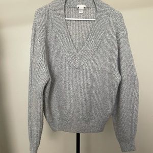 H & M Gray Sweater
